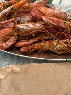 Una foto de Langostinos al horno 🦐