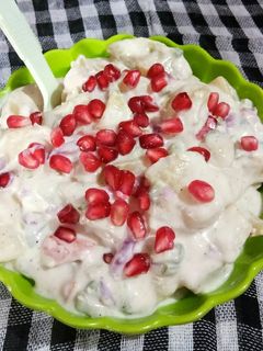क्रीमी आलुओं सलाद (Creamy potatoes salad recipe in hindi) रेसिपी मुख्य फोटो