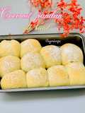 Coconut Pandan Milk Bread (bánh mì ngọt dừa, lá dứa)