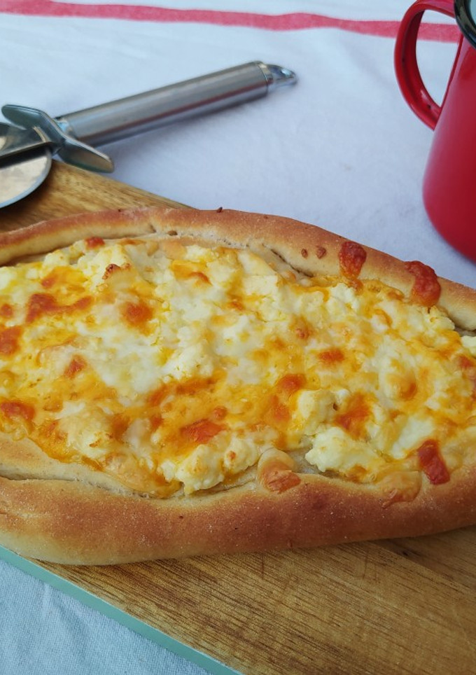 Una foto de Khachapuri