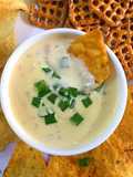 Easy Homemade Queso Dip/Cheese Sauce
