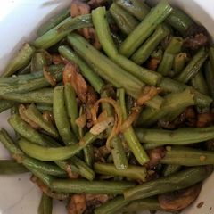 A picture of Green beans & Mushroom.