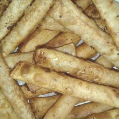 Crispy potato roll A picture of Crispy potato roll.