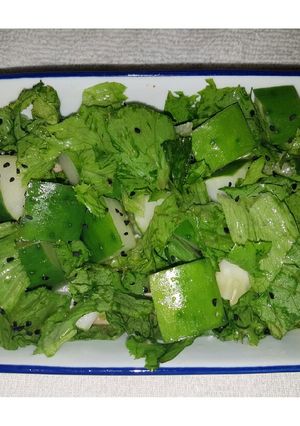 A picture of Green Salad.