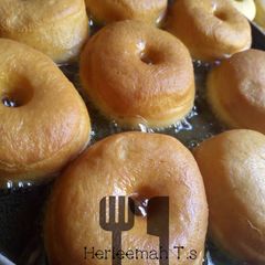 A picture of Soft and fluffy donuts.