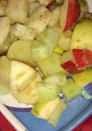 A picture of Mix Fruit chaat.