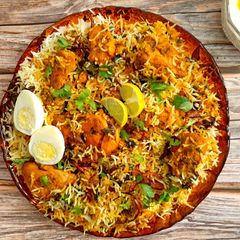 A picture of Hyderabadi Kacchi Chicken Dum Biryani.