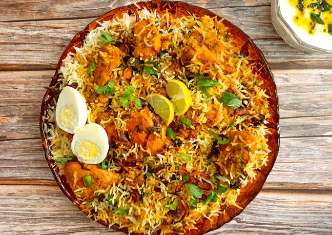 Hyderabadi Kacchi Chicken Dum Biryani