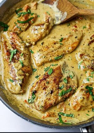 A picture of Marry Me Chicken.