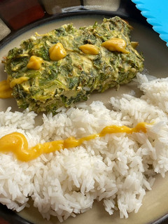 Una foto de Pastel de lechuga y zapallitos italianos