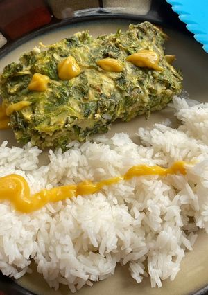 Una foto de Pastel de lechuga y zapallitos italianos