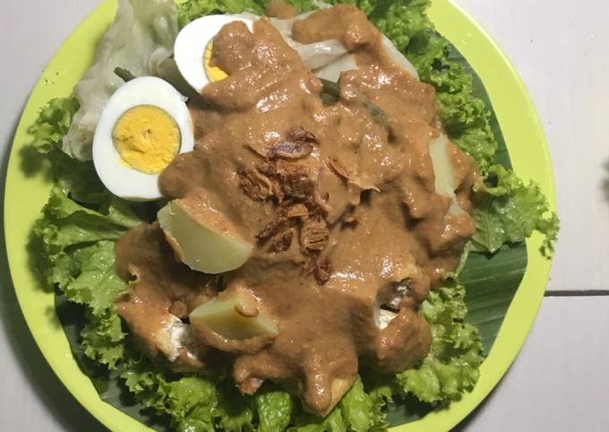 Standar Resep  membuat Gado gado khas Malang yang gurih