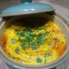 A picture of Hyderabadi curry.