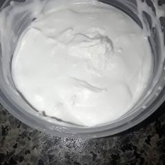 A picture of Garlic sauce.