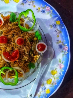 स्पाइसी नूडल्स (Spicy Noodles Recipe In Hindi) रेसिपी मुख्य फोटो