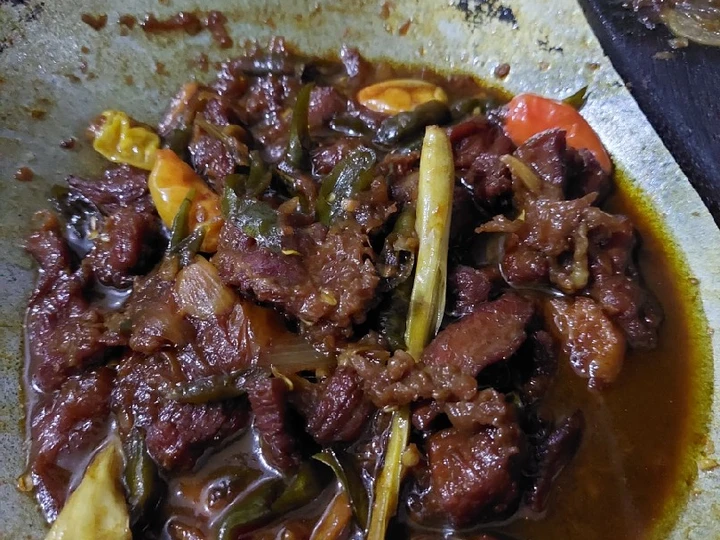 Langkah Mudah untuk Menyiapkan Resep Bistik sapi pedas manis yang Lezat