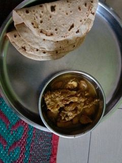 आलू गोभी की सब्जी (aloo gobi ki sabzi recipe in Hindi) रेसिपी मुख्य फोटो