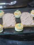 Mini volovanes con huevas de bacalao y paté