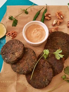 A picture of Hara bhara kebab with walnuts.