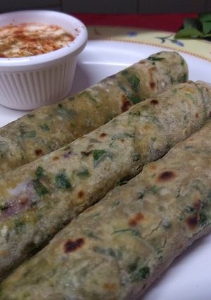 A picture of Methi paratha /flatbread.
