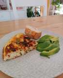 Tortilla de claras con cebolla, pimiento rojo y calabacín