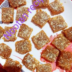 A picture of Carrot burfi.