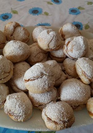 Una foto de Pan de leche rellenos con dulce de leche!!!!!