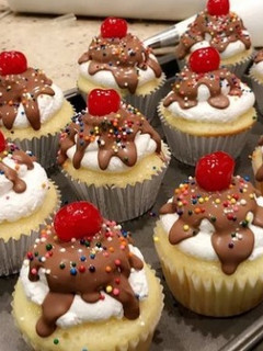 A picture of Ice Cream Sundae Cupcakes.