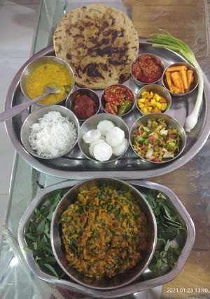 મેથીની ભાજી નુ શાક (Methi Bhaji Shak Recipe In Gujarati) રેસીપી મુખ્ય ફોટો