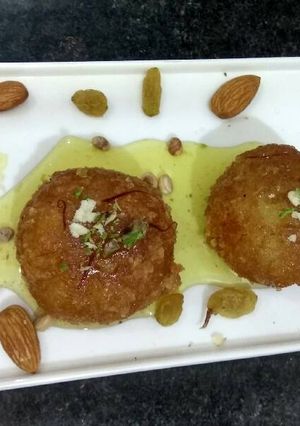 A picture of Instant bread gulab jamun.