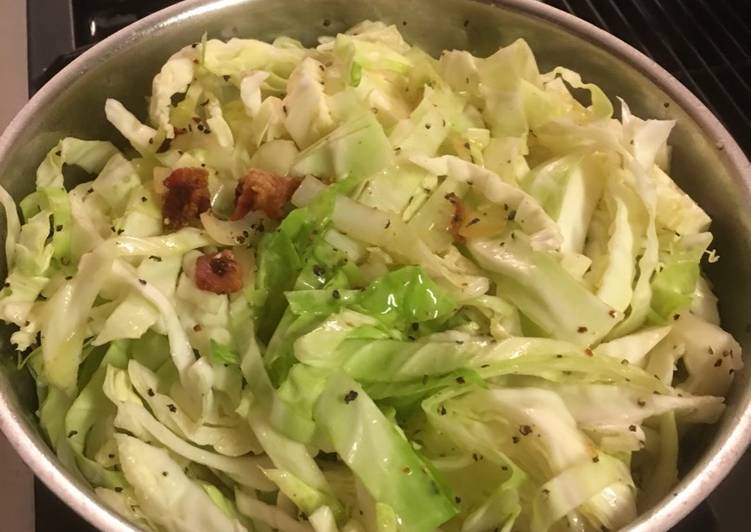 How to Prepare Speedy Fried Cabbage