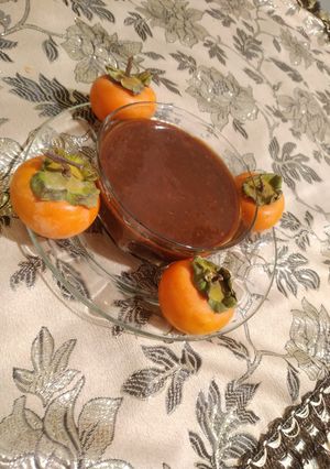 عکسی از دستور دسر خرمالو با سُس شکلاتی