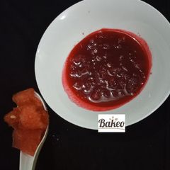 A picture of Water melon sauce.