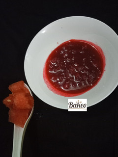 A picture of Water melon sauce.