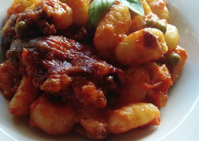 Gnocchi di patate con ragù siciliano gratinati al forno