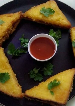 બ્રેડ પકોડા (Bread Pakoda Recipe In Gujarati) રેસીપી મુખ્ય ફોટો