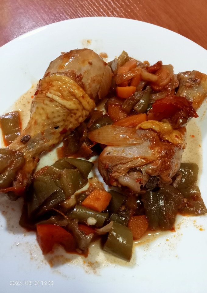 Una foto de Jamoncitos de pollo con verduritas