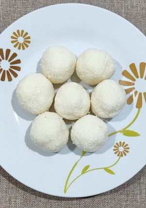 Una foto de Bolitas de coco