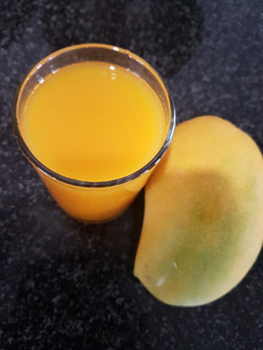 મેંગો ફ્રૂટી(Mango Frooty) રેસીપી મુખ્ય ફોટો