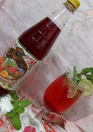 A picture of Roohafza mocktail.
