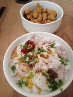 दही फुल्की (Dahi phulki) रेसिपी मुख्य फोटो
