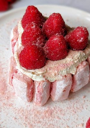 Une photo de Mini charlotte à la framboise (pour 2)