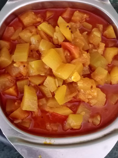 દુધી બટેટાનું શાક (dudhi bateta નું shak recipe in Gujarati) રેસીપી મુખ્ય ફોટો