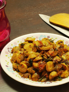 A picture of Sausage Koottan- A desi touch to the western staple.