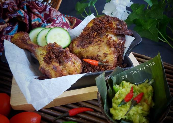 Ayam Sinjay Sambal Mangga || Pollo allo Sinjay con Salsa Mango