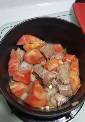燉巴薩米克醋蕃茄牛肉 的食譜成品照片