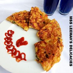 A picture of Potatoes Omelette.