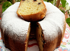 Una foto de Torta de crema de leche con chips de chocolate 🍫