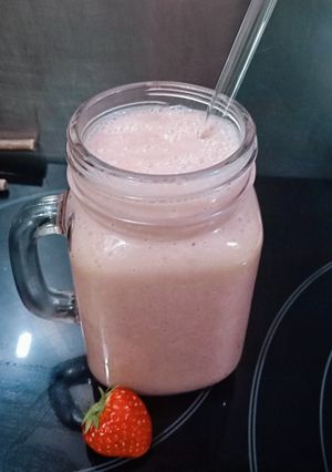 Hình của món Sinh tố chuối dâu.