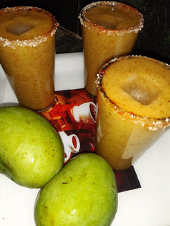 A picture of Kachhe pakke aamo ka panna / raw mango panna.